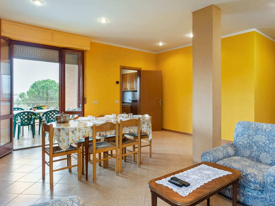 Apartment | Dining