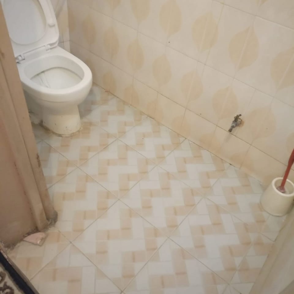 Shower, rainfall showerhead, towels, soap