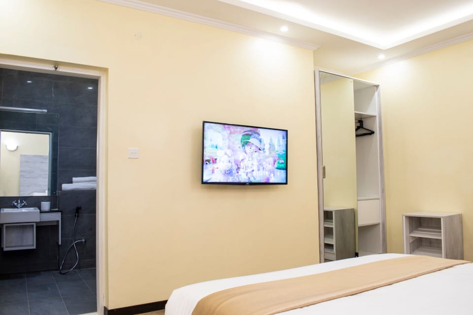 Deluxe Room | Desk, free WiFi, bed sheets