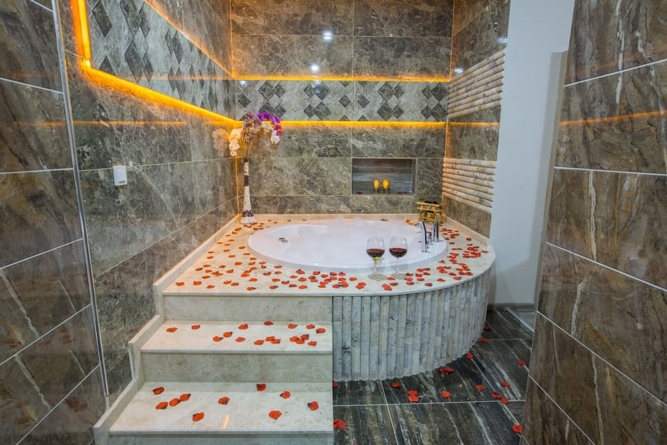 Jetted tub
