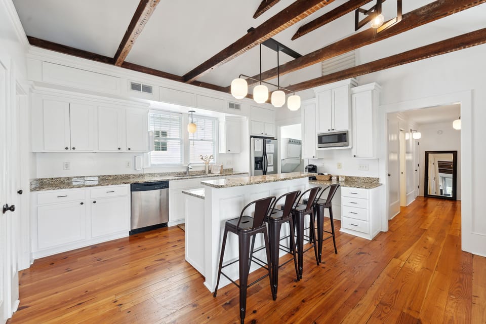 Apartment B | 3 bedrooms, premium bedding, memory foam beds, iron/ironing board