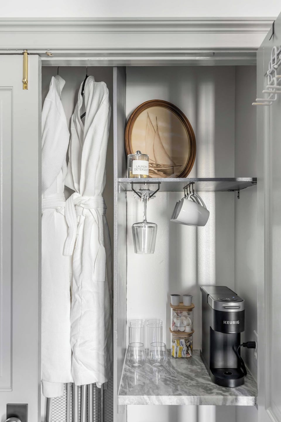 Suite 1 | Coffee and/or coffee maker