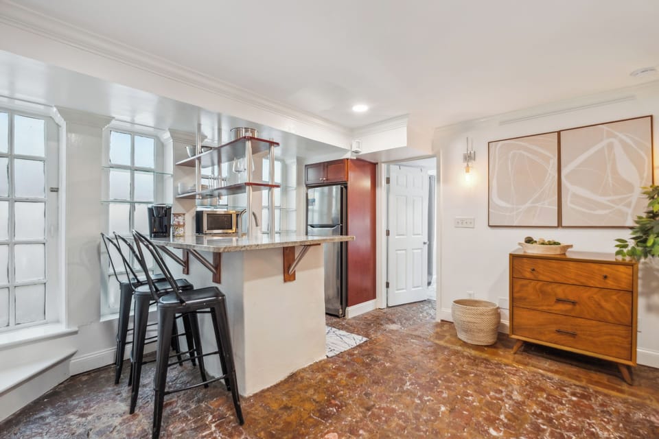 Apartment D | Private kitchenette | Full-size fridge, microwave, stovetop, coffee/tea maker