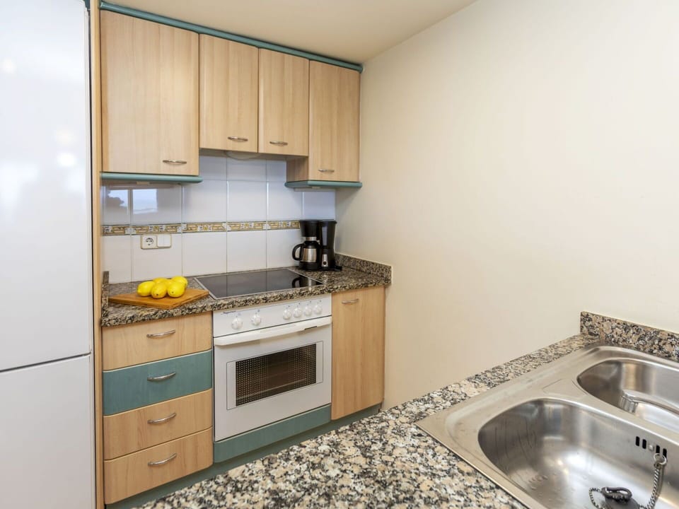 Kitchen, Flooring, Interior Design, Countertop, Floor, Cabinetry, Major Appliance, Apartment, Home, Room