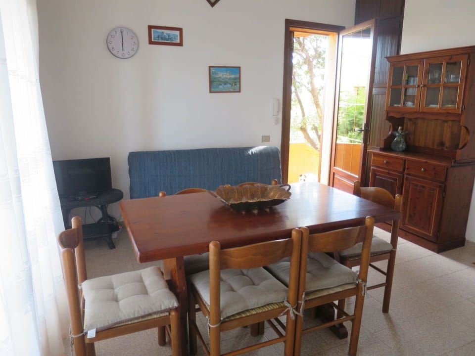 Furniture, Wood, Flooring, Table, Chair, Dining Room, Interior Design, Kitchen & Dining Room Table, Floor, Brown