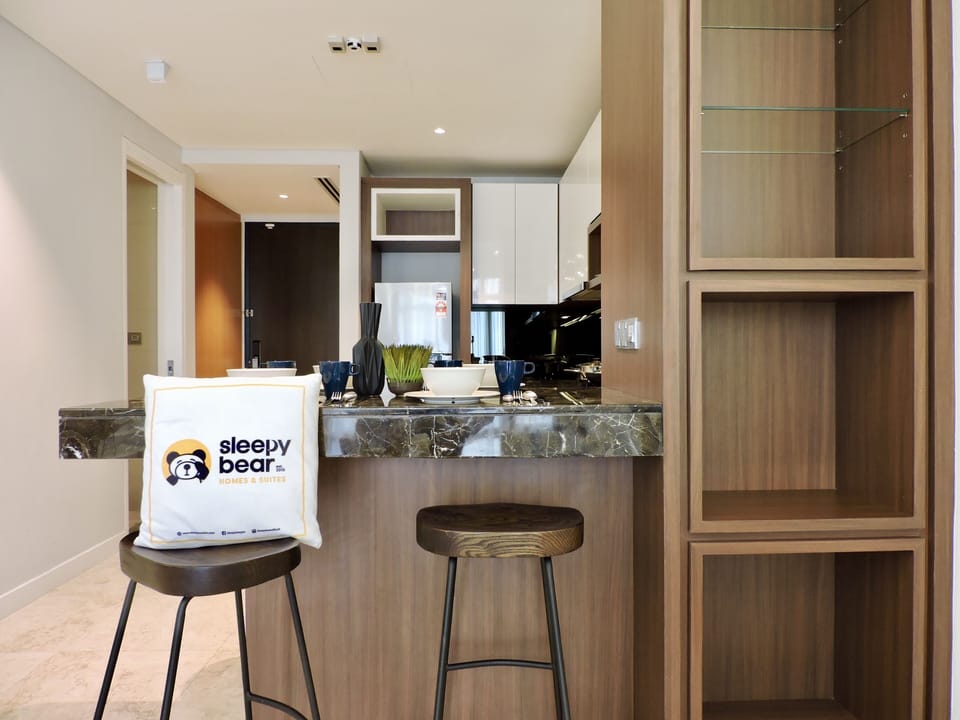 City Apartment, 1 Bedroom (GS 18-11) | In-room dining