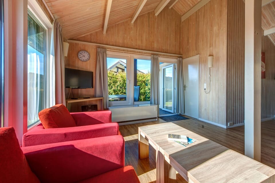 House | Living room | Flat-screen TV