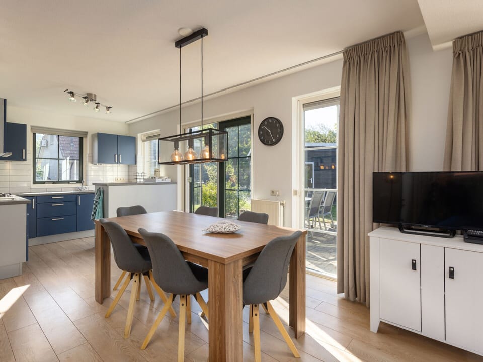 House | Dining