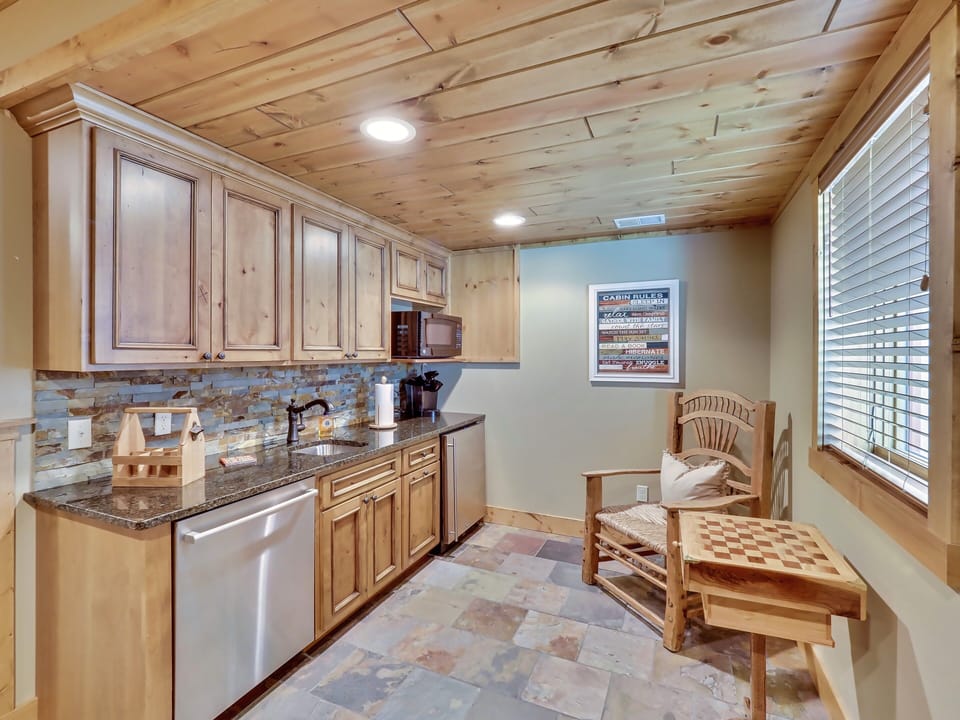 Downstairs Kitchenette