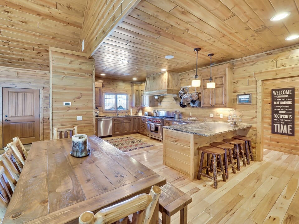 Main Kitchen 2