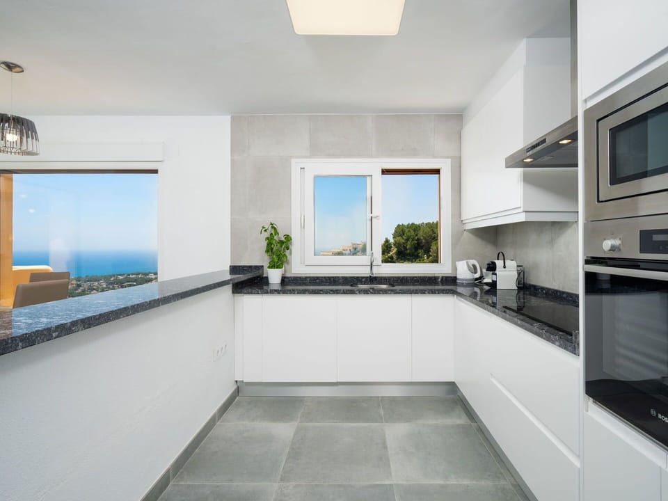 Property, Room, Interior Design, Building, House, Architecture, Ceiling, Floor, Furniture, Home