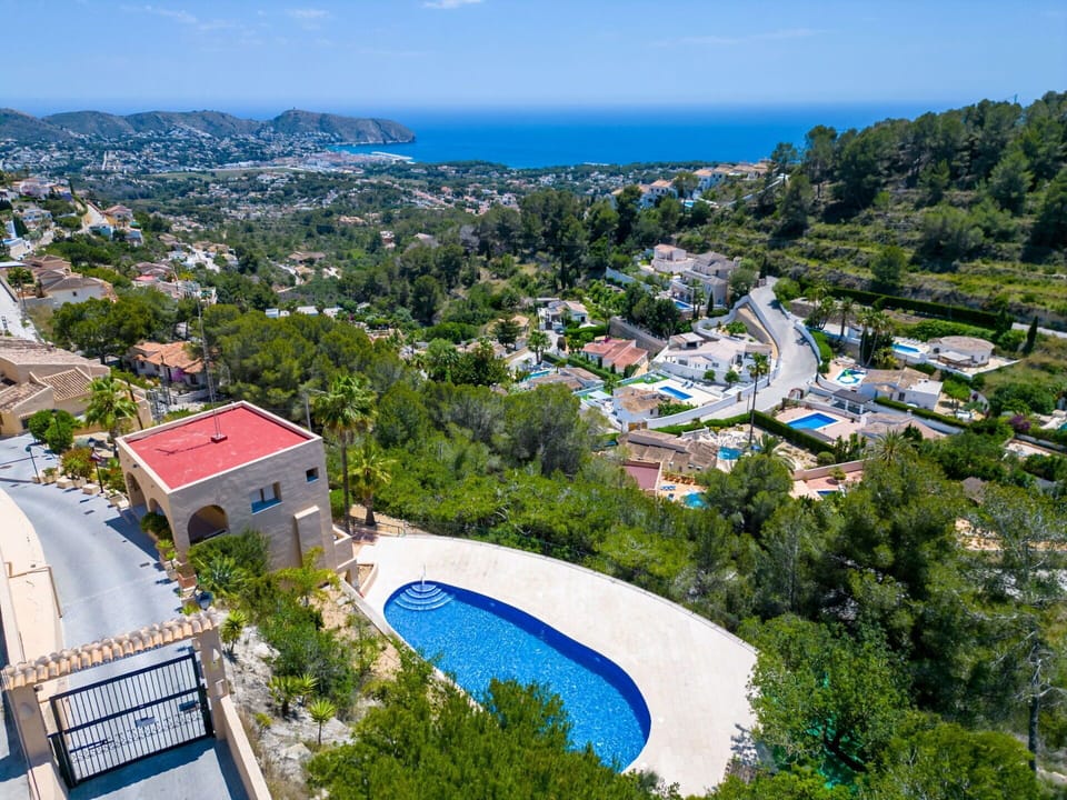 Hill Station, Resort, Village, Resort Town, Swimming Pool, Landscaping, Villa, Eco Hotel, Mountain Village, Hotel