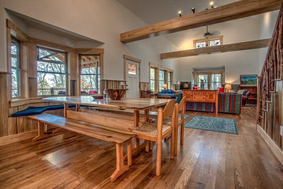 Bearwallow Retreat interior