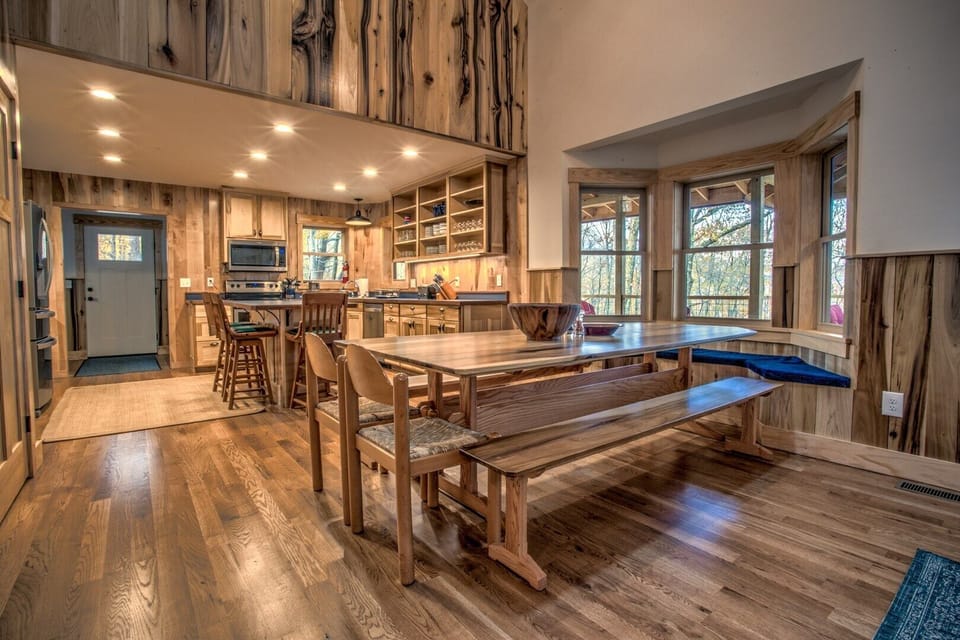Bearwallow Retreat interior