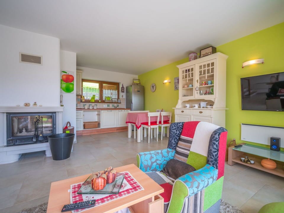 Room, Property, Furniture, Interior Design, Building, House, Living Room, Real Estate, Home, Play