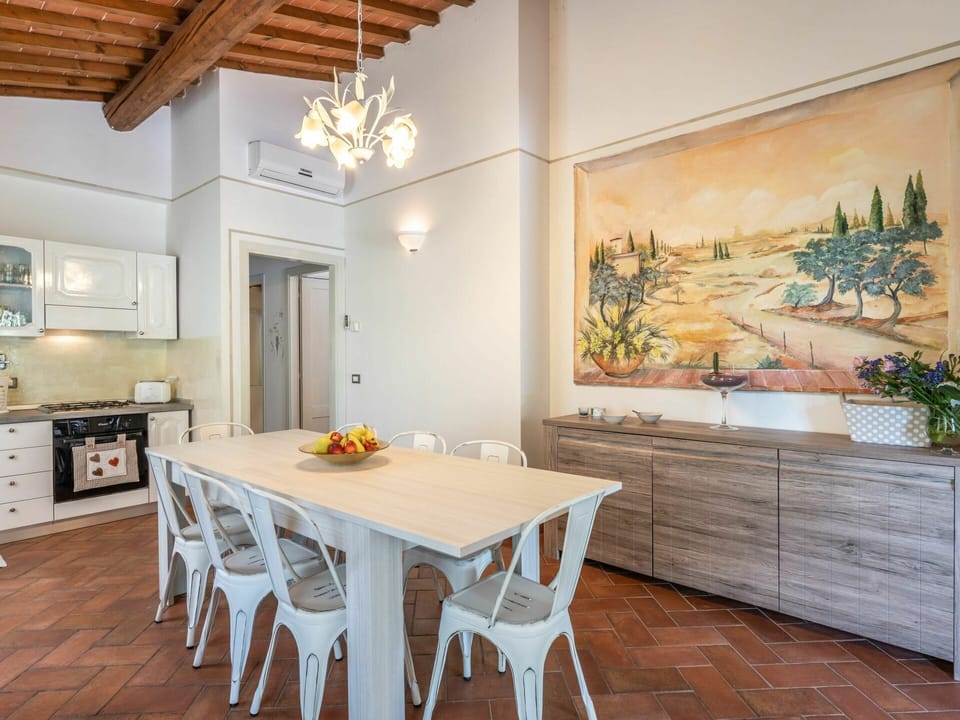 Table, Furniture, Plant, Property, Cabinetry, Wood, Chair, Interior Design, Lighting, Countertop