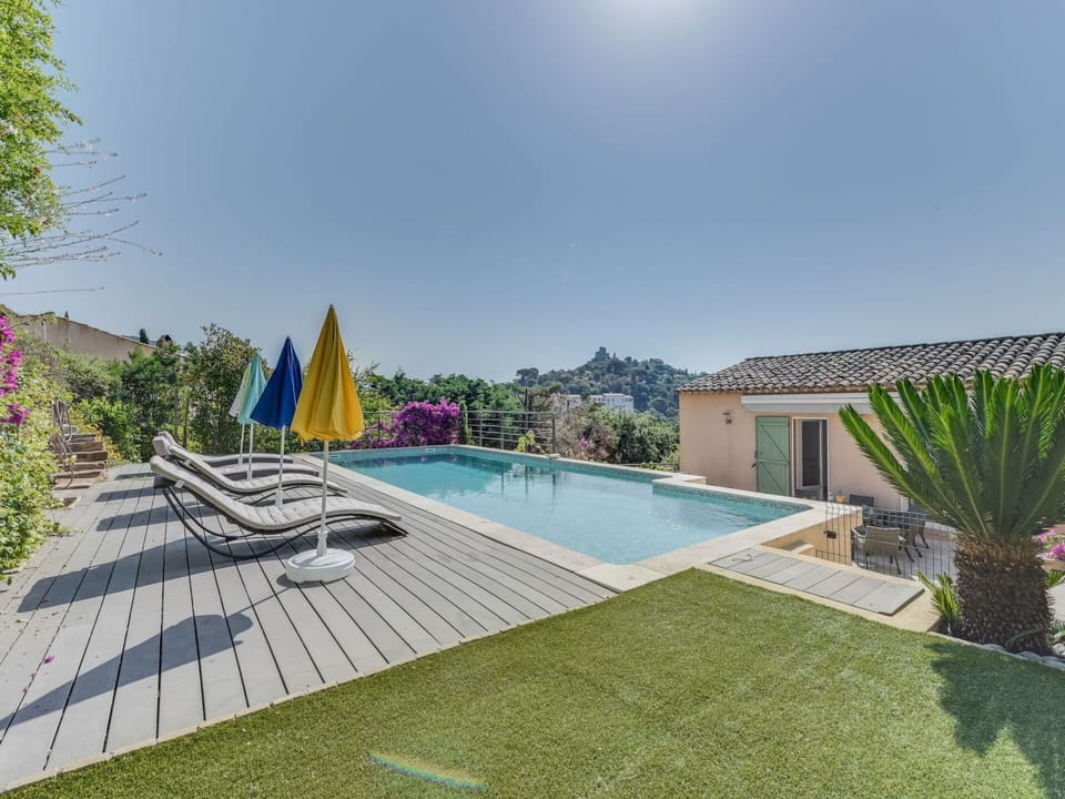 Property, Swimming Pool, Real Estate, House, Building, Architecture, Vacation, Villa, Estate, Home