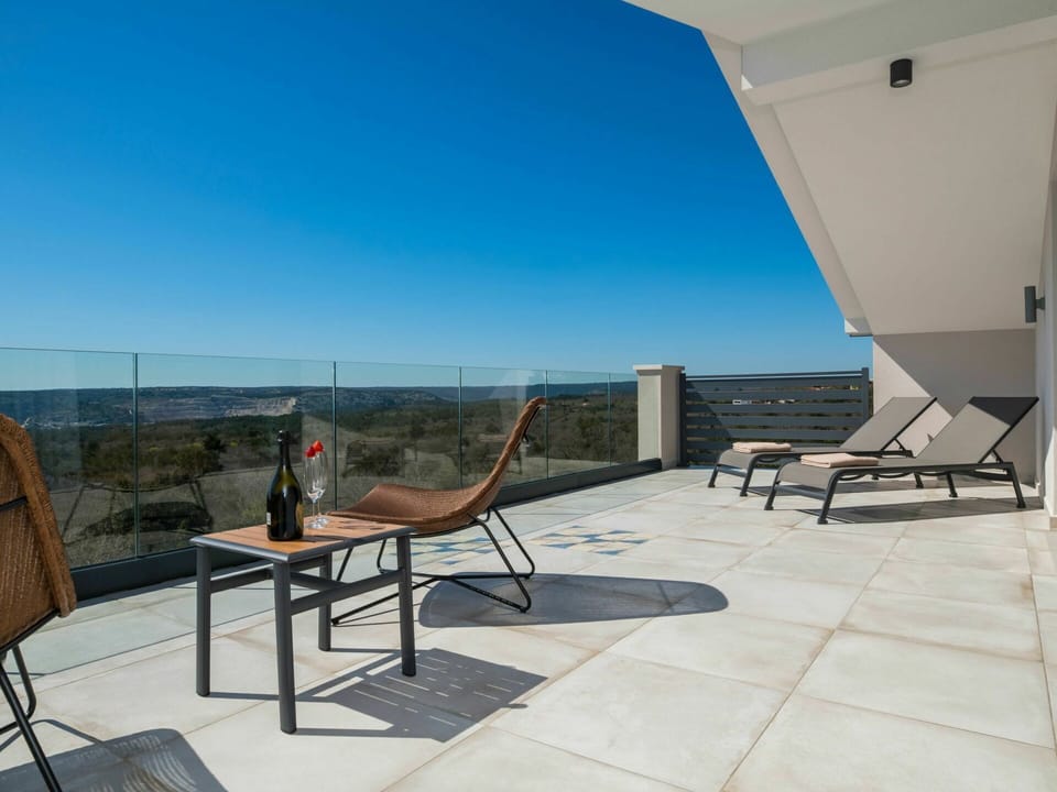 Sky, Furniture, Building, Table, Wood, Chair, Shade, Outdoor Furniture, Floor, Urban Design