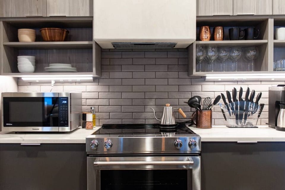 Induction Stovetop and Oven