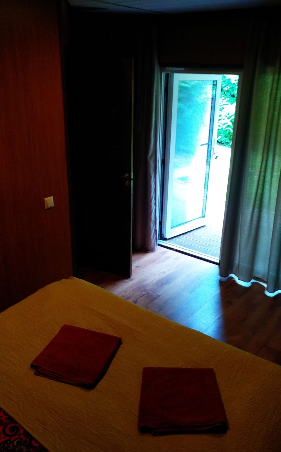 Comfort Double Room | Free WiFi, bed sheets