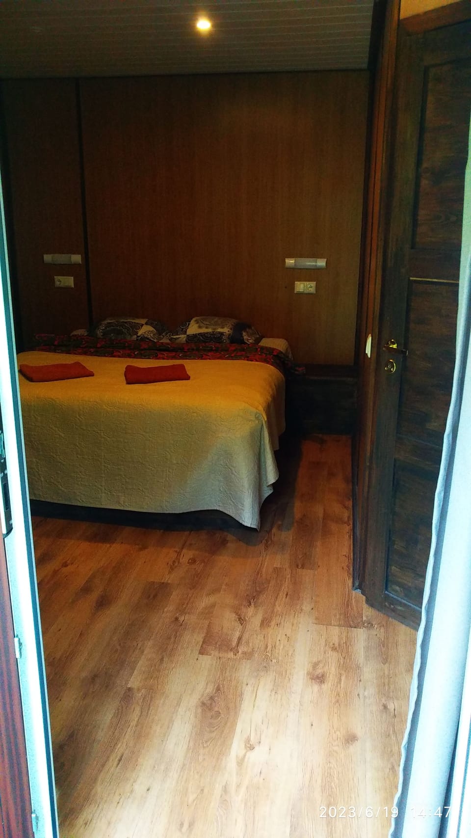 Comfort Double Room | Free WiFi, bed sheets
