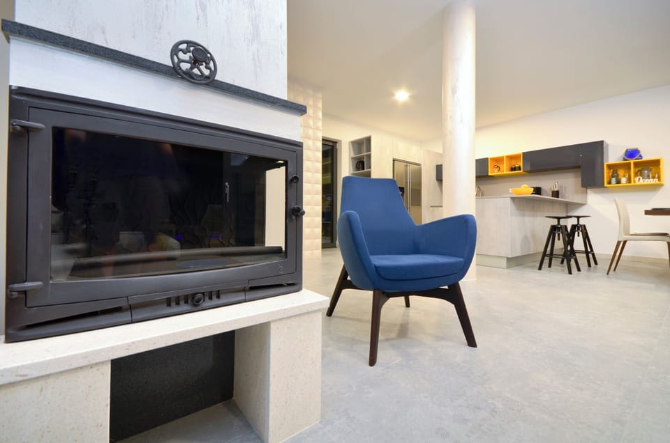 Villa, 4 Bedrooms, Smoking, Private Pool | Living room