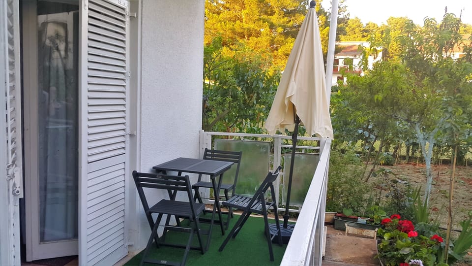 Apartment, 1 Bedroom, Smoking, Balcony | Exterior
