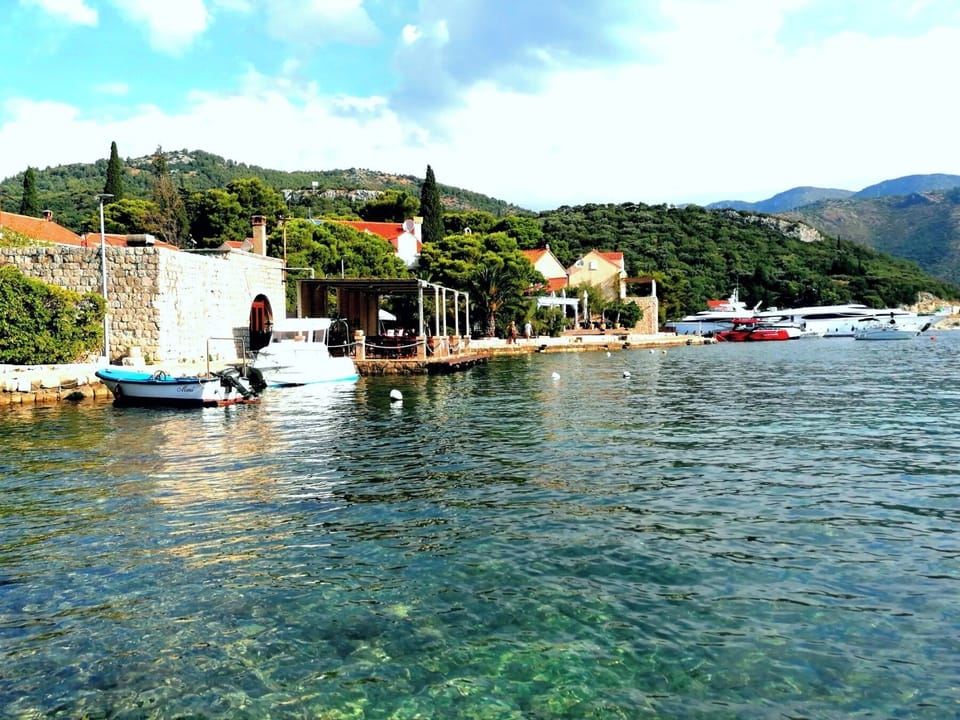 Room, 2 Bedrooms, Smoking, Terrace | Marina