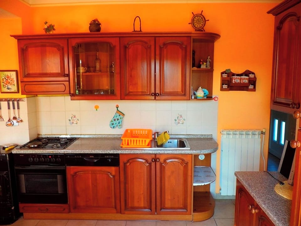 Apartment, 4 Bedrooms, Smoking, Balcony | Private kitchen | Fridge, dishwasher, coffee/tea maker