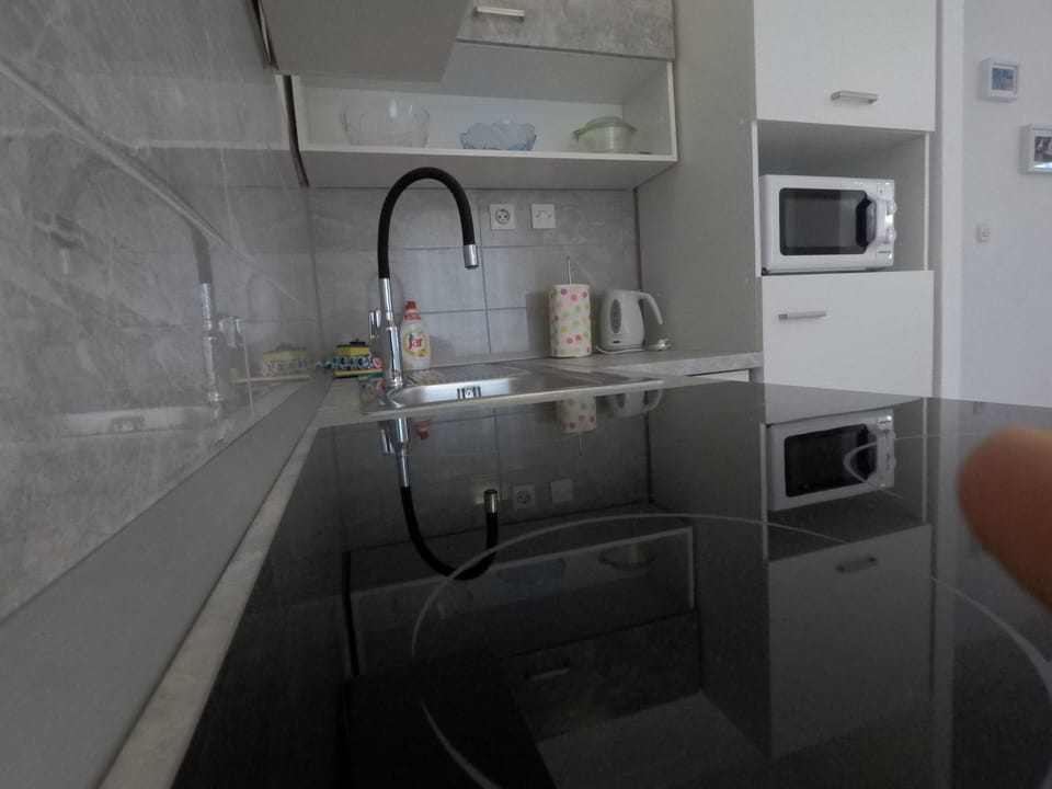 Apartment, 1 Bedroom, Accessible, Smoking | Interior