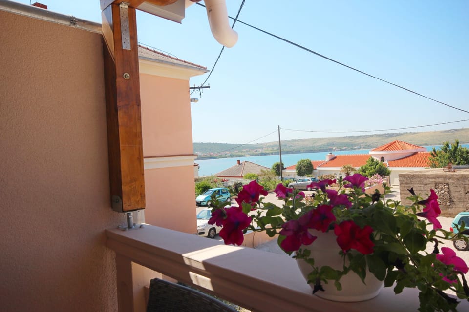 Apartment, 2 Bedrooms, Terrace | View from property