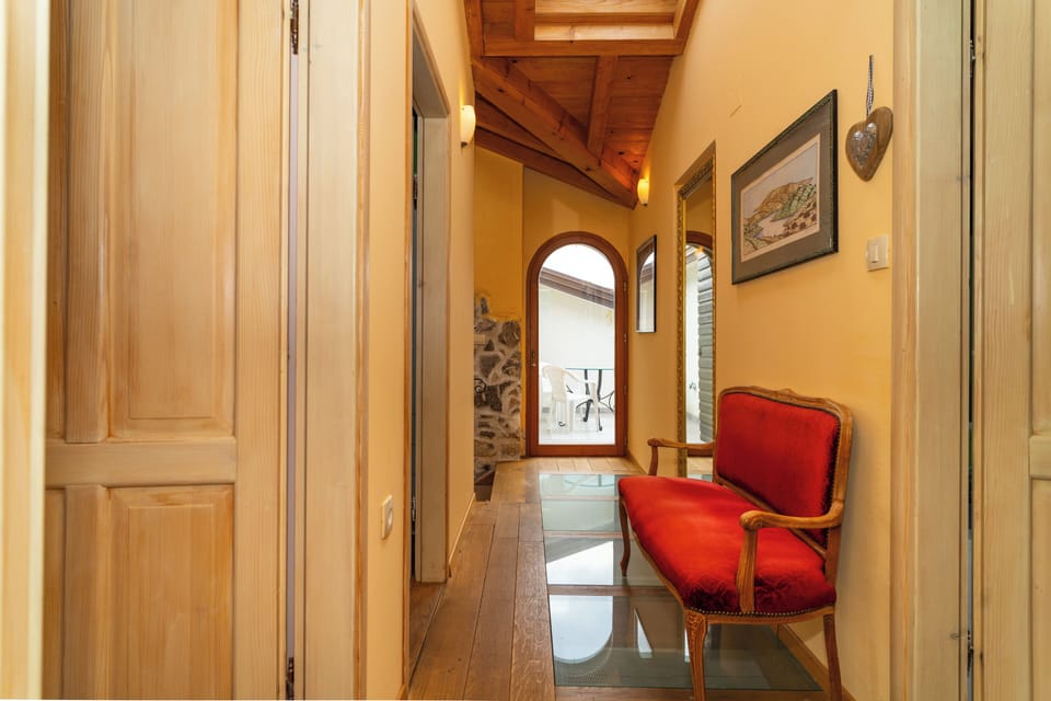 Villa, 3 Bedrooms, Smoking, Private Pool | Interior