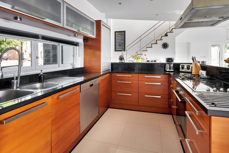 Villa, 5 Bedrooms, Accessible, Smoking | Interior
