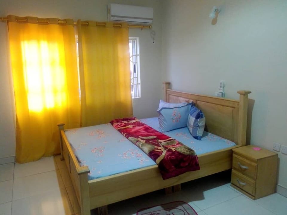 Double Room | Desk, laptop workspace, soundproofing, iron/ironing board