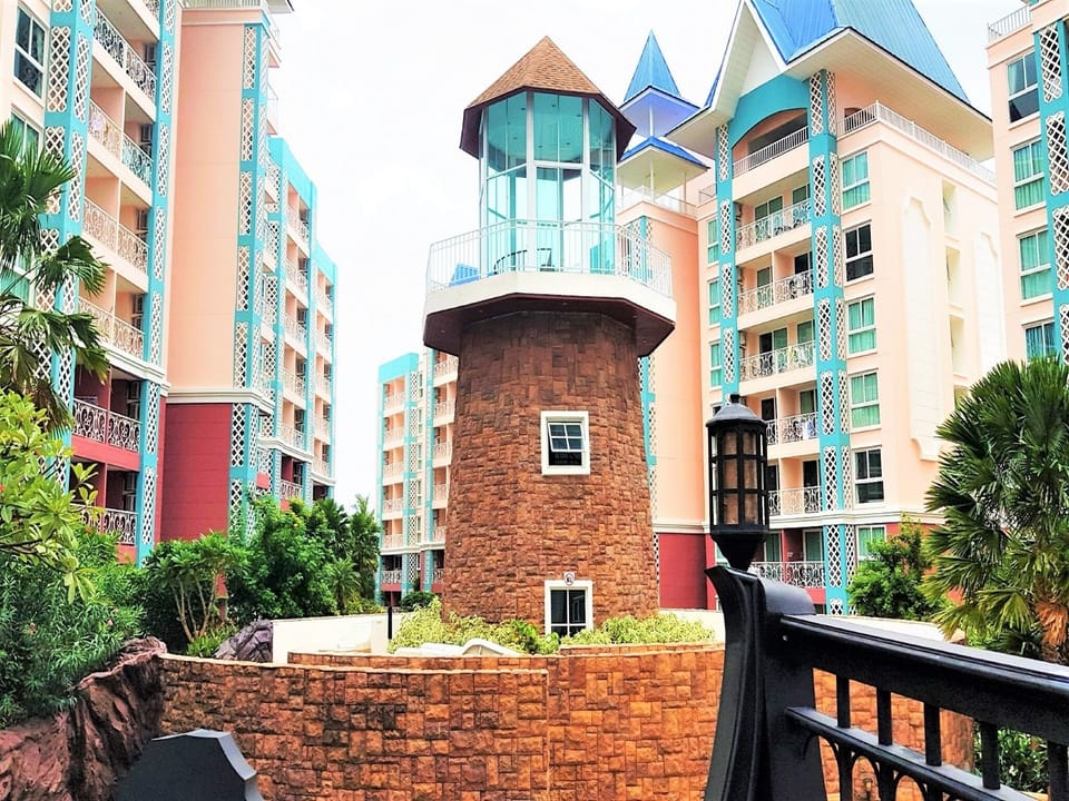 Condo, 1 Bedroom, Smoking, Balcony | Pool | Outdoor pool