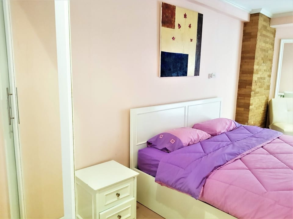 Condo, 1 Bedroom, Smoking, Balcony | 1 bedroom