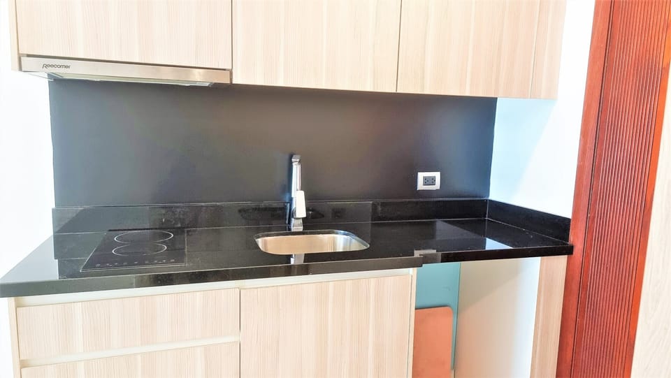 Apartment, 1 Bedroom, Smoking, Balcony | Interior