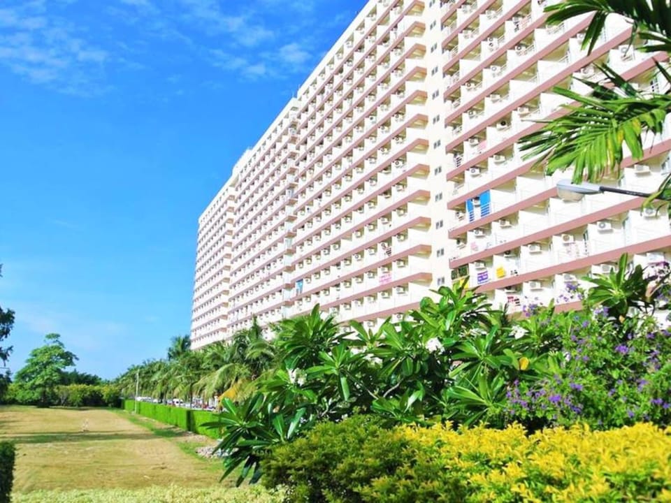 Apartment, 1 Bedroom, Smoking, Balcony | Front of property