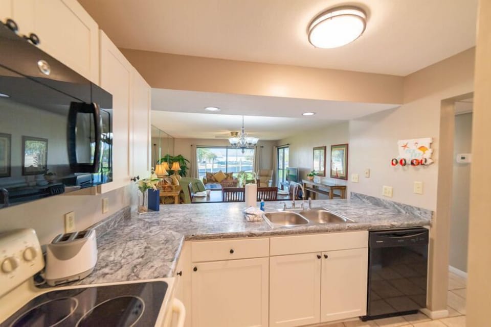 This gourmet kitchen has everything you need to kick a quick breakfast, gourmet dinner, or an on-the-go snack