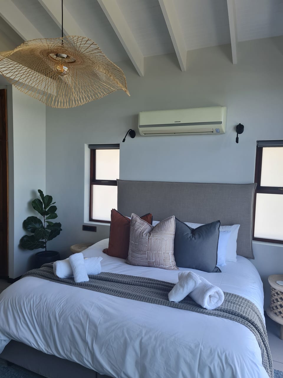 Superior Double or Twin Room, 1 Bedroom, Ensuite, Ocean View | 1 bedroom, premium bedding, in-room safe, individually decorated