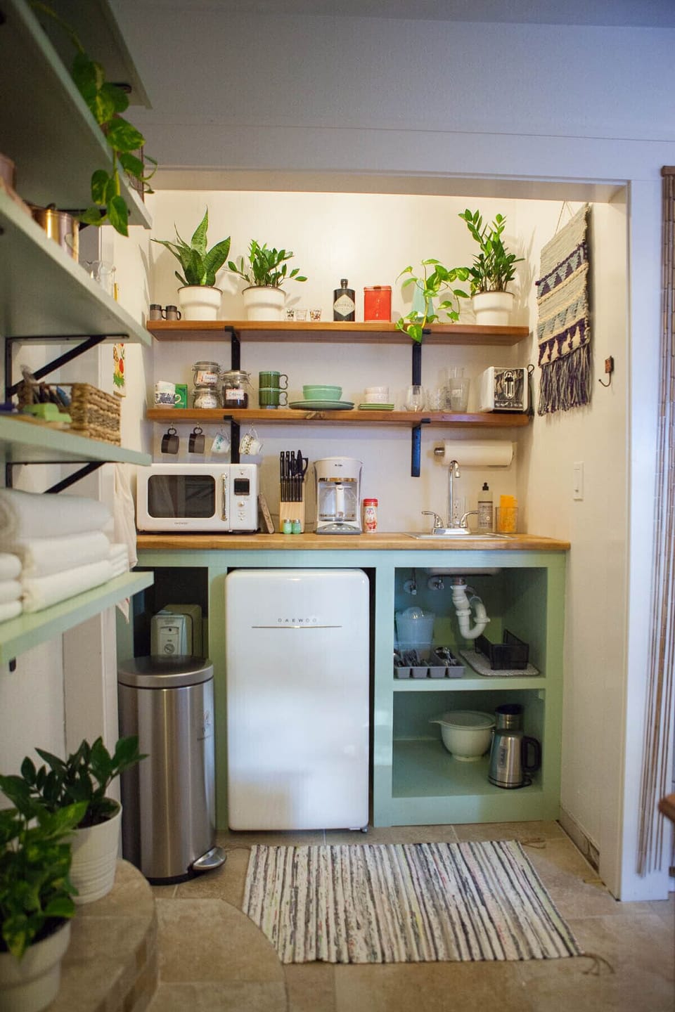 Efficiency Kitchen

