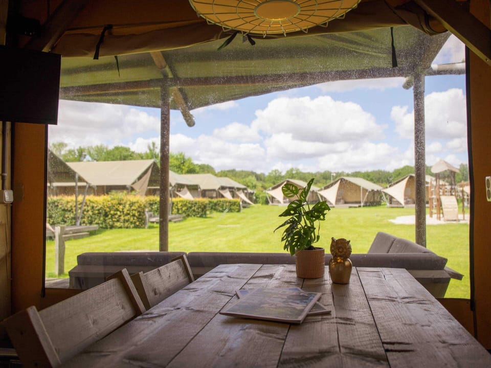 Tent | Dining