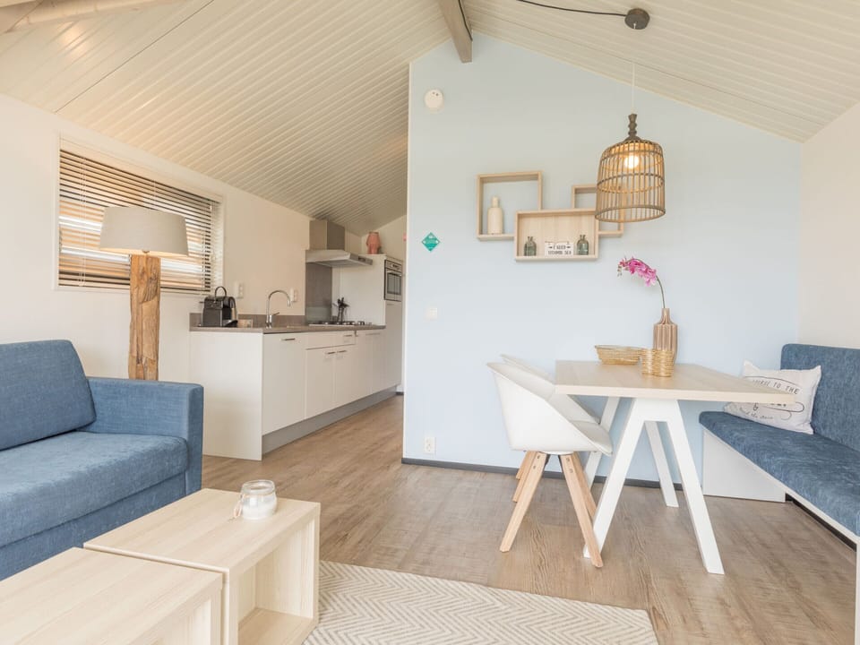 Apartment | Dining