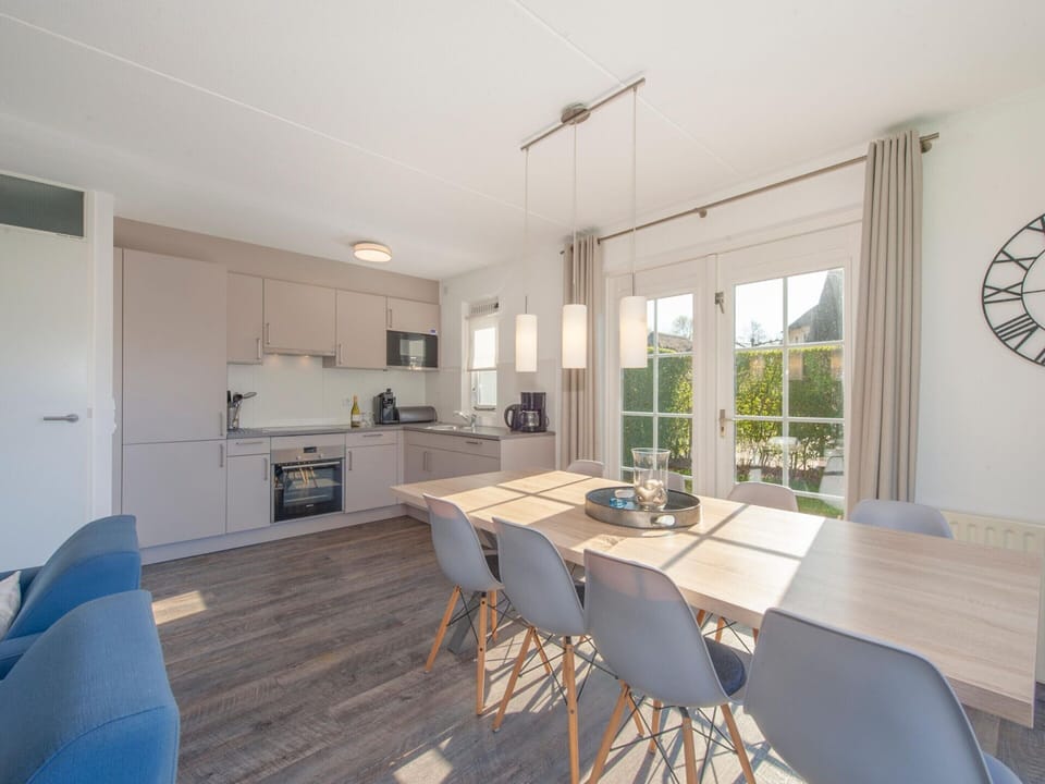 Villa | Dining
