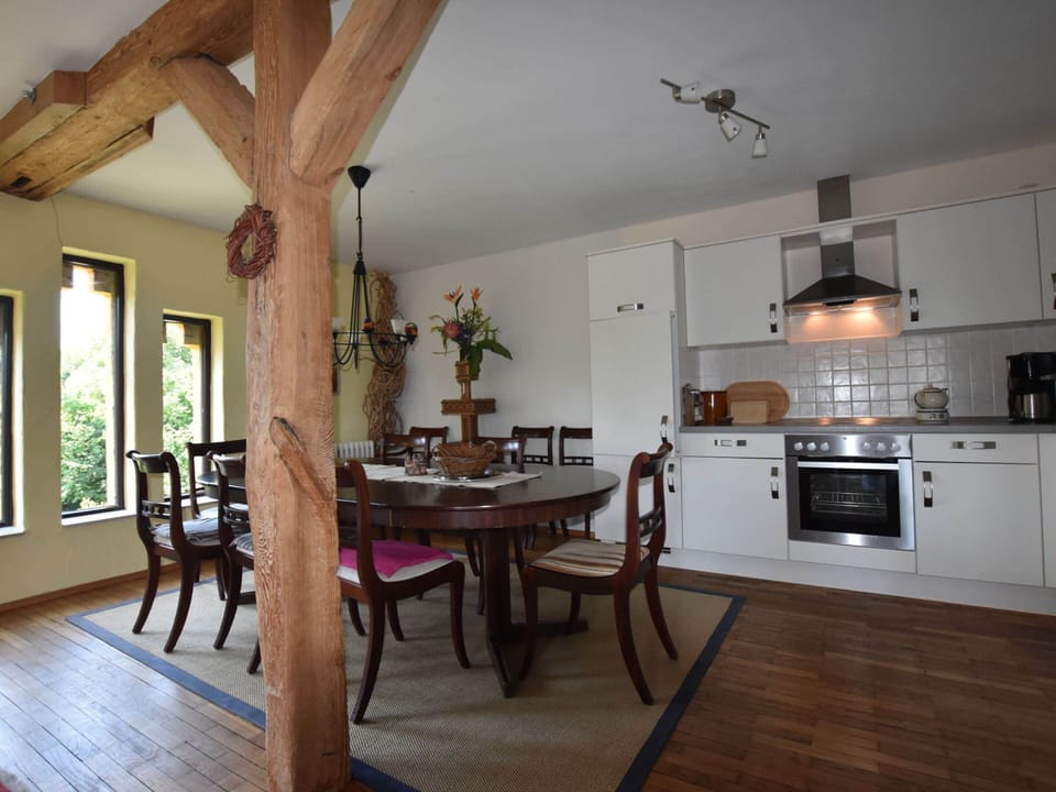 Apartment | Dining