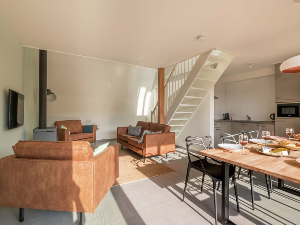 House | Dining