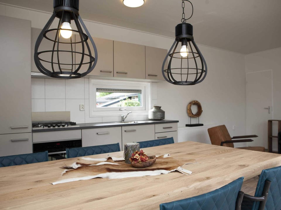 Chalet | Dining