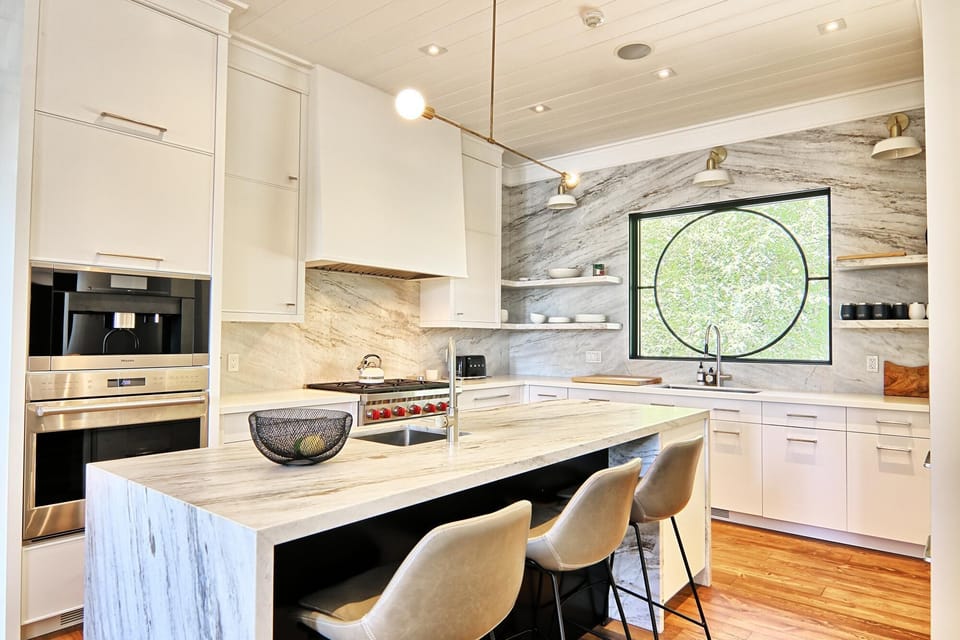 Kitchen with island