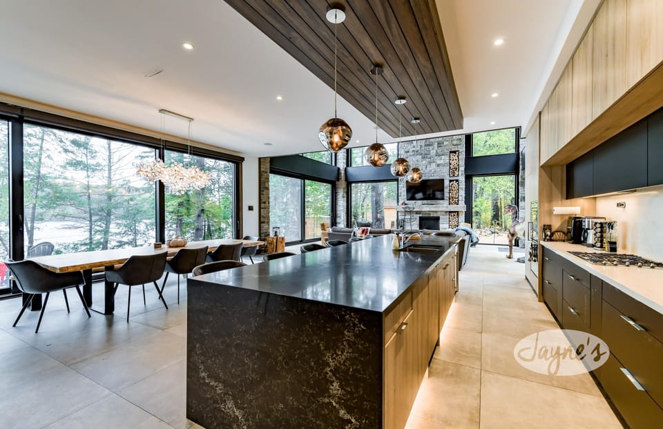 Kitchen &amp; Bar Seating