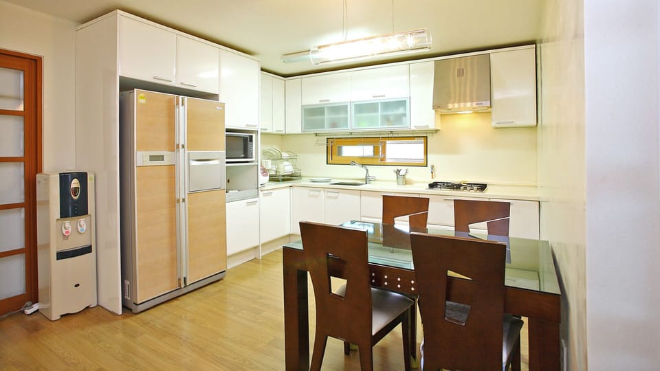 Private kitchenette